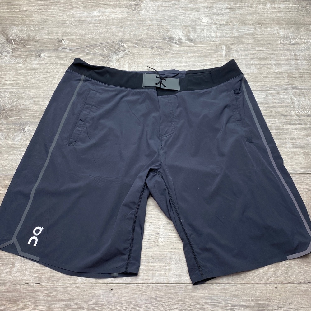 On Running Hybrid Shorts Mens XL Black Performance Training Gym Athletic